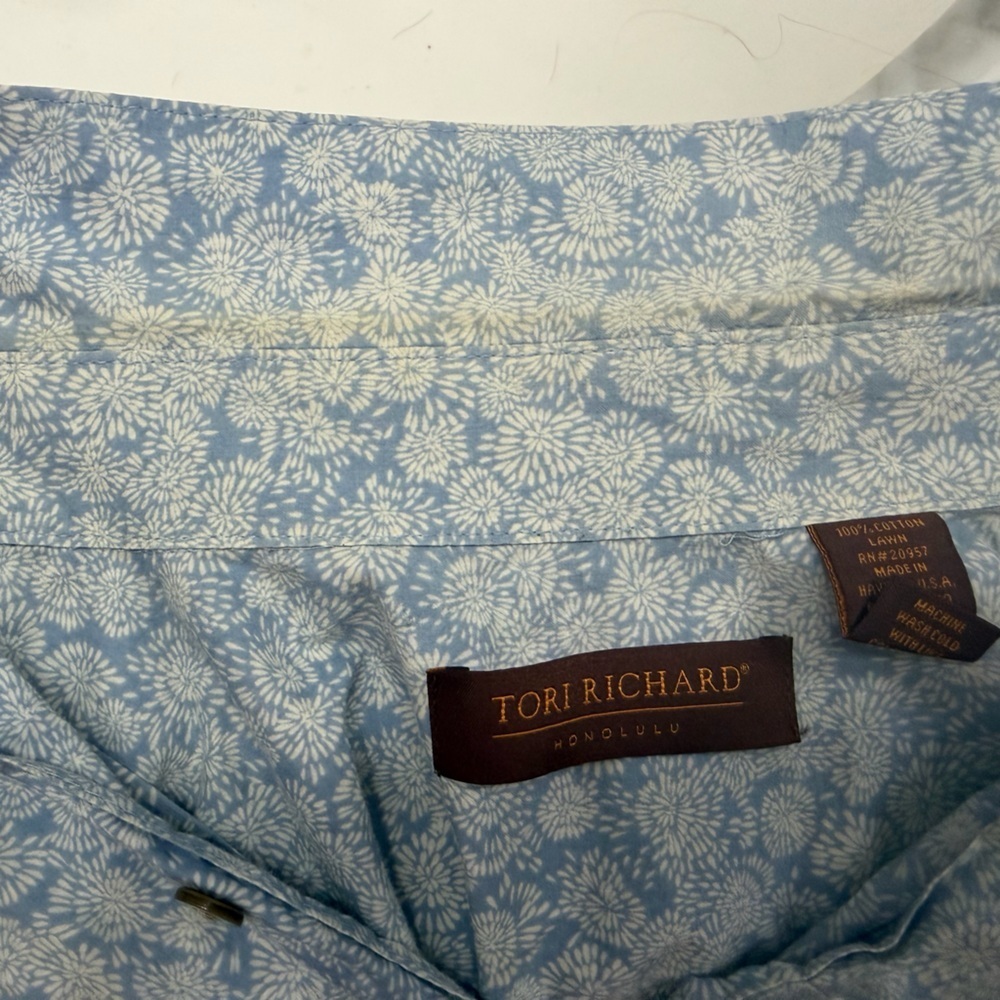 Tori Richard Honolulu Blue Floral Print lightweight button up shirt men’s large - Picture 6 of 6